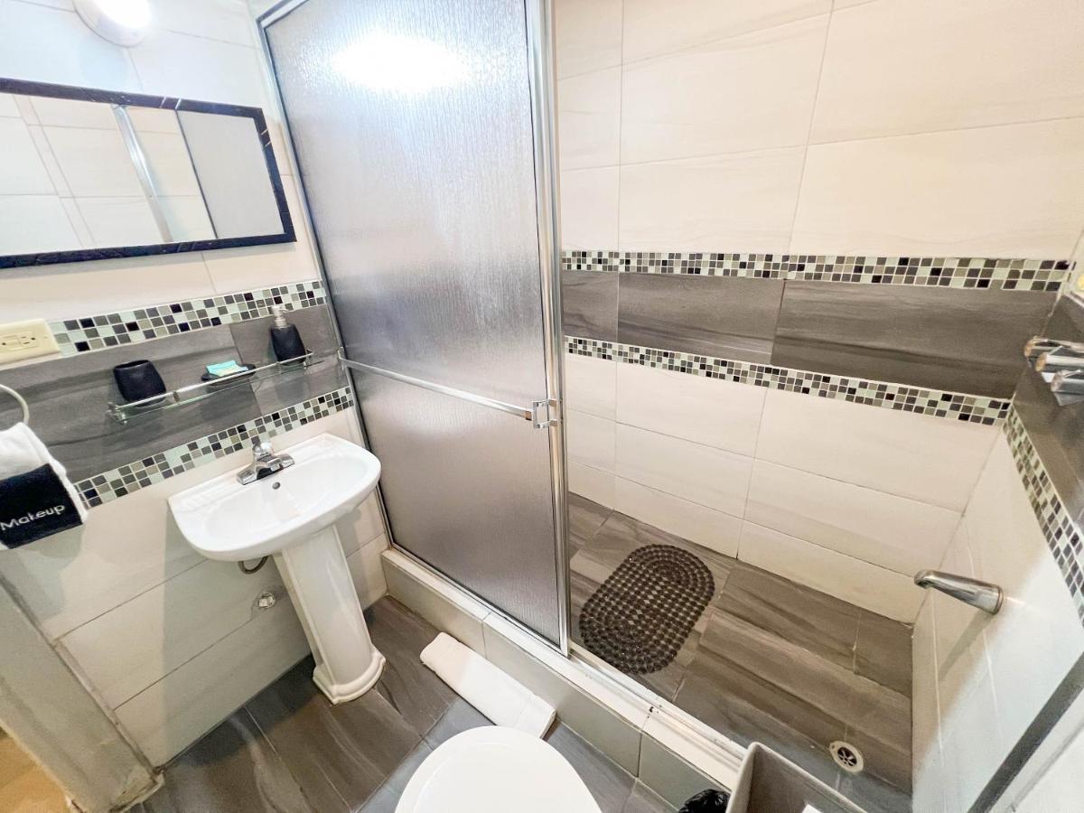 Stacys Place #4 Studio Apartment Port of Spain Esterno foto